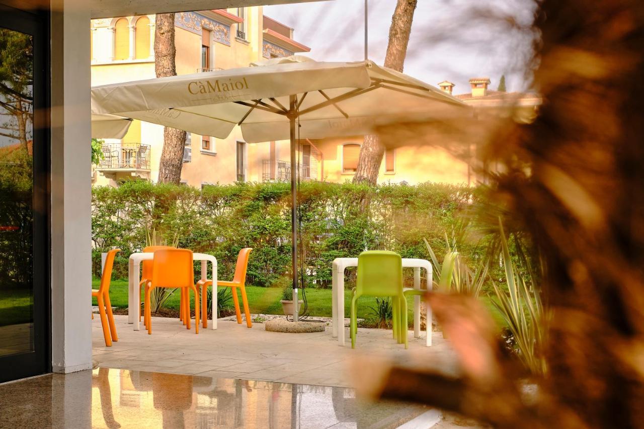 Hotel Vittoria Сирмионе Экстерьер фото