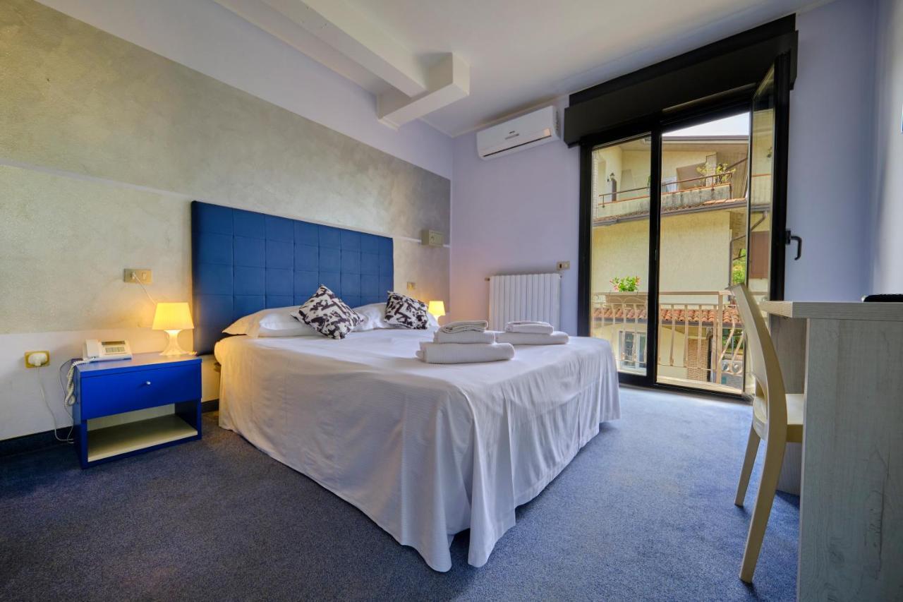 Hotel Vittoria Сирмионе Экстерьер фото
