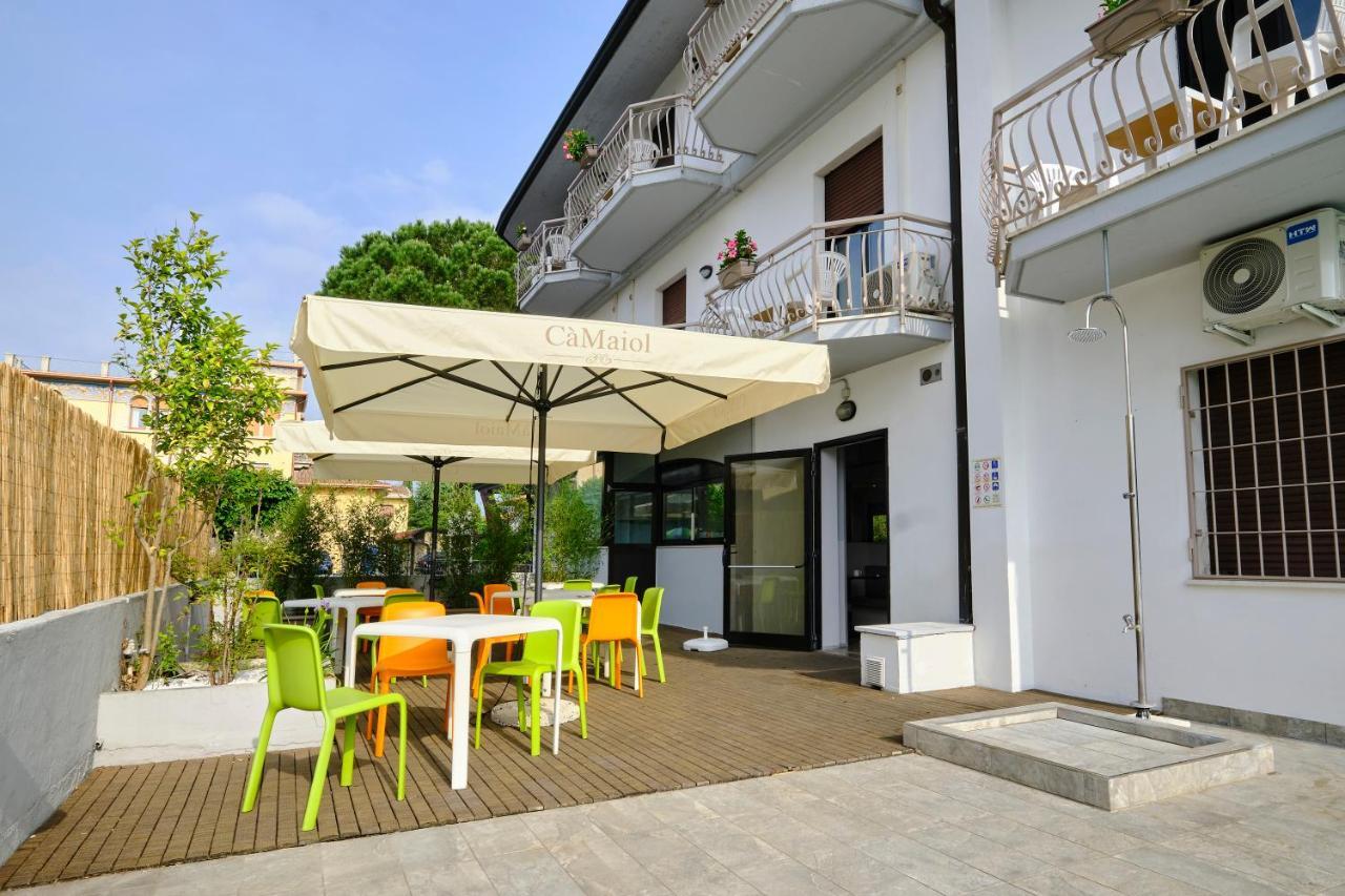 Hotel Vittoria Сирмионе Экстерьер фото