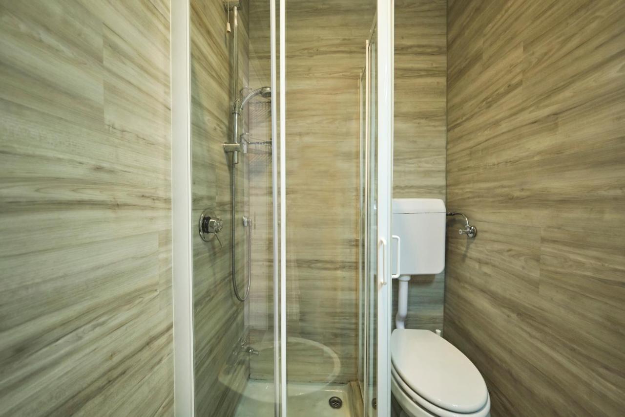 Hotel Vittoria Сирмионе Экстерьер фото